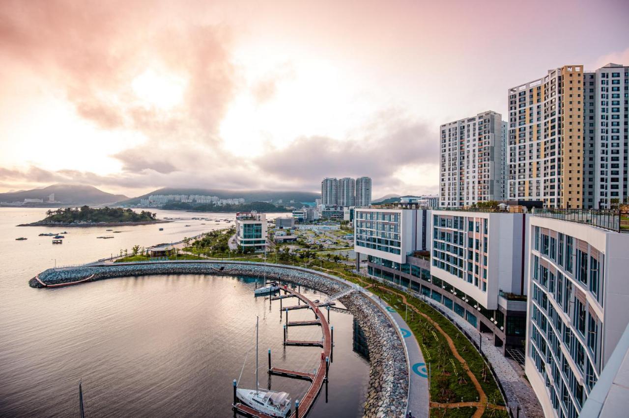 Ocean Marina Suite View Yeosu Esterno foto