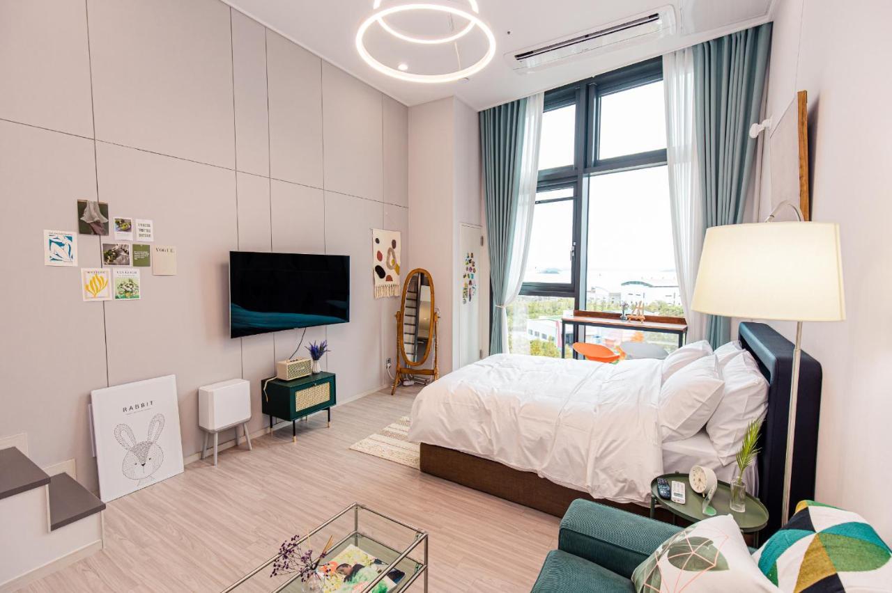 Ocean Marina Suite View Yeosu Esterno foto