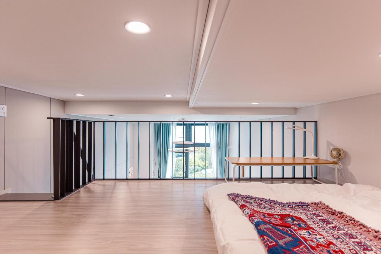 Ocean Marina Suite View Yeosu Esterno foto