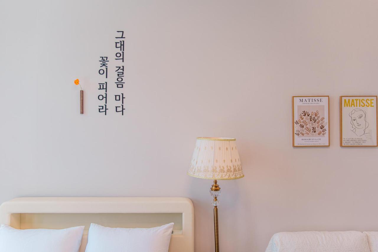 Ocean Marina Suite View Yeosu Esterno foto