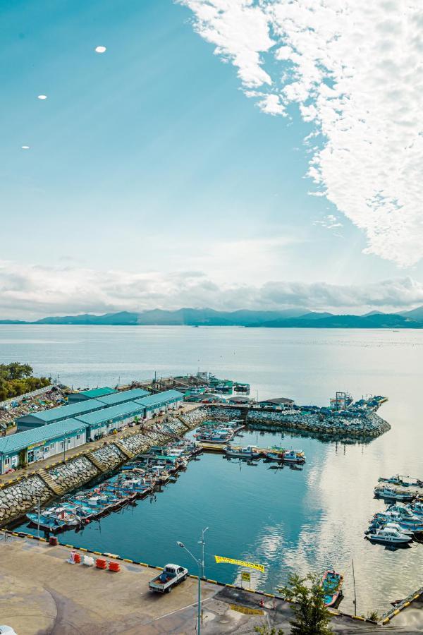 Ocean Marina Suite View Yeosu Esterno foto