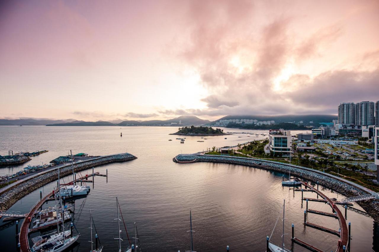 Ocean Marina Suite View Yeosu Esterno foto