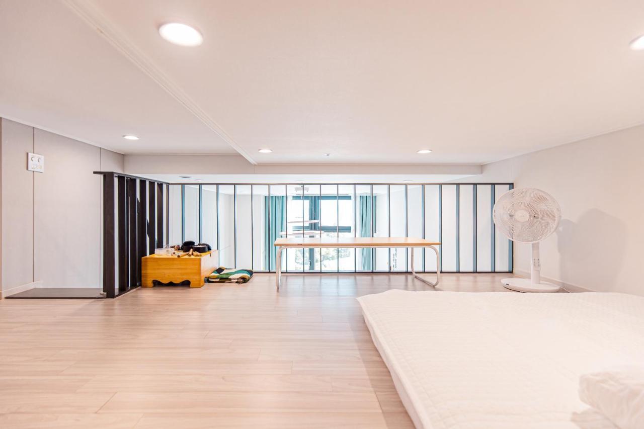 Ocean Marina Suite View Yeosu Esterno foto