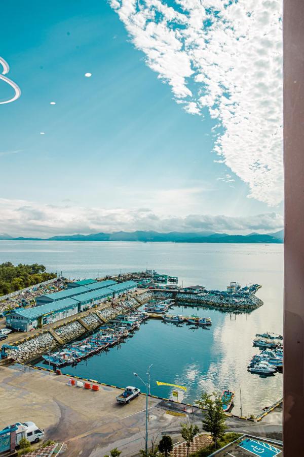 Ocean Marina Suite View Yeosu Esterno foto